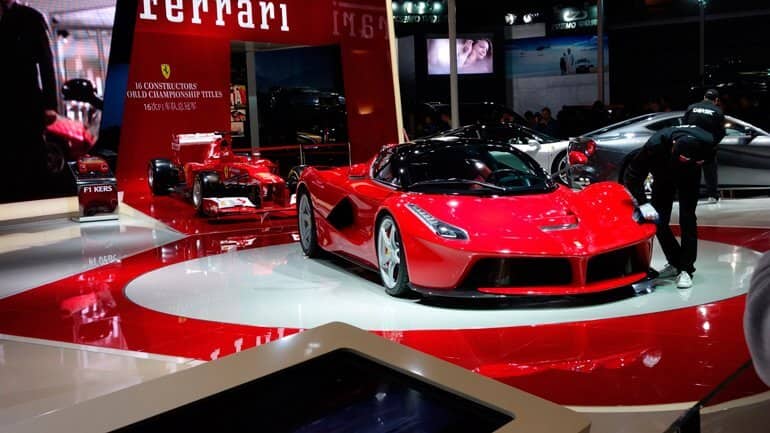 Компания Ferrari увеличила чистую прибыль на 24%