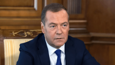 Медведев заявил о праве России подорвать  кабельные каналы Запада