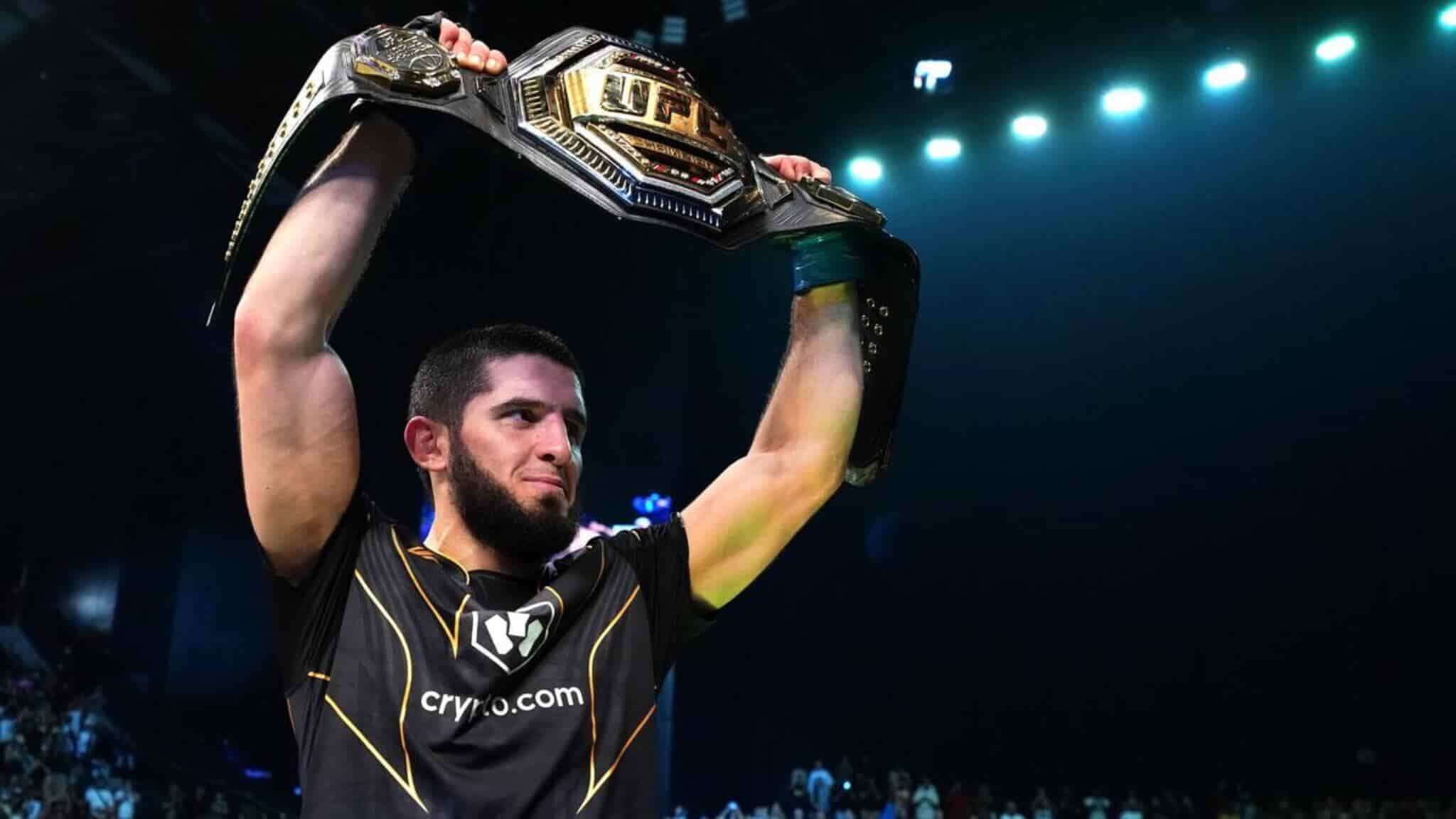 Ислам Махачев защитил титул чемпиона UFC